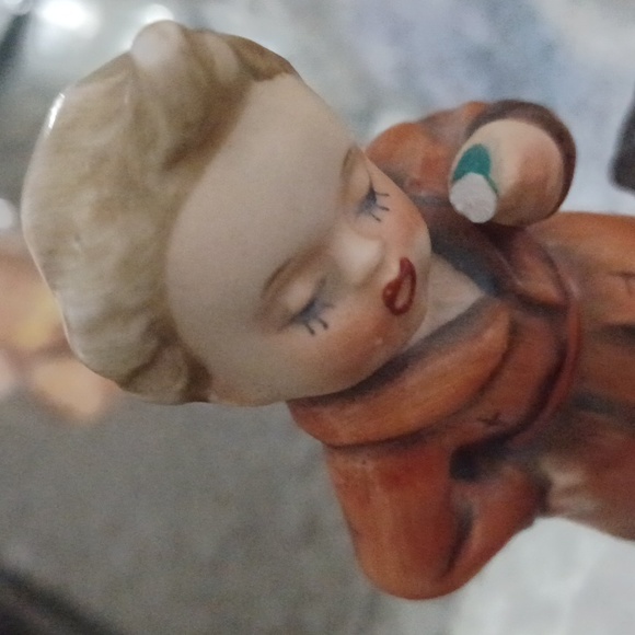 VTG porcelain figurine - Picture 7 of 7